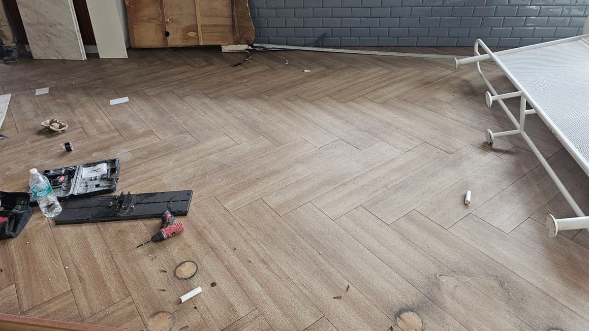 USED | Complete | Pre-Owned Minimart Equipment &  Store Fixtures - Thumbnail 3