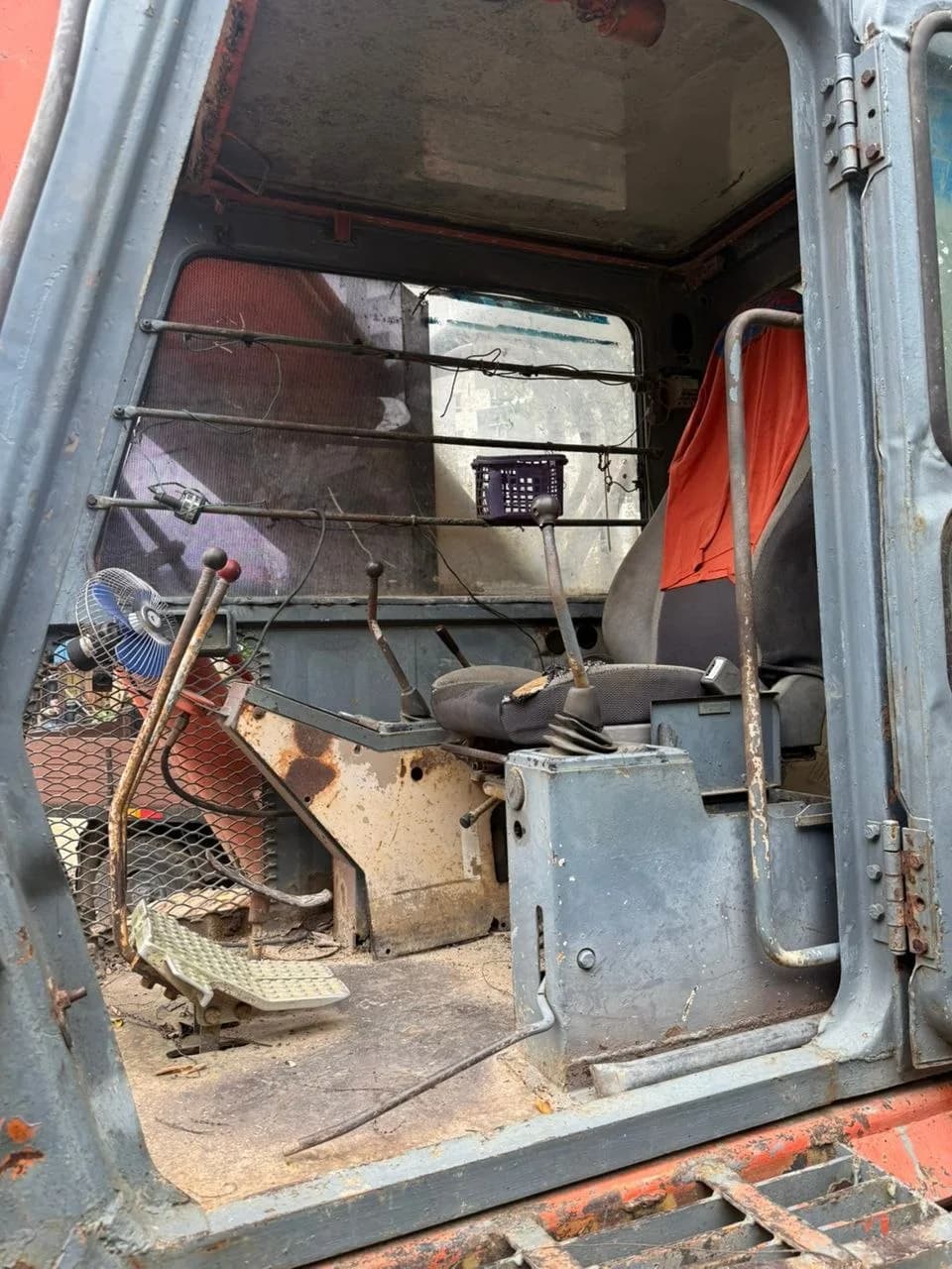 HITACHI | Excavator | UH083 | Used - Image 4