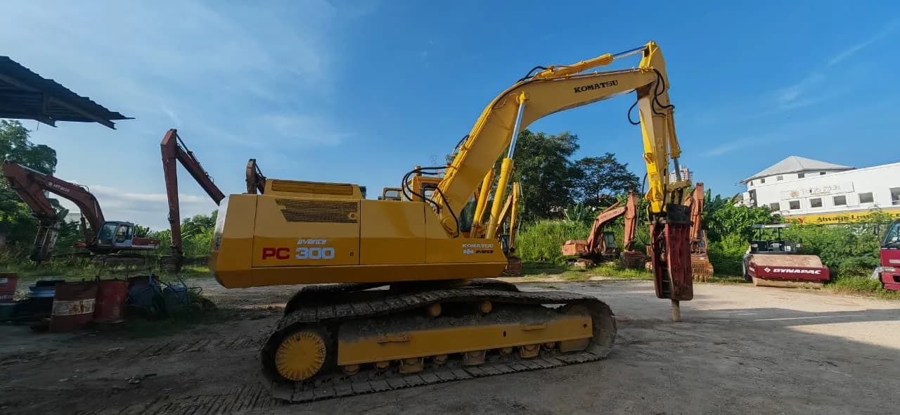 KOMATSU | Excavator | PC300LC-5 | 2010 | Used - Image 3