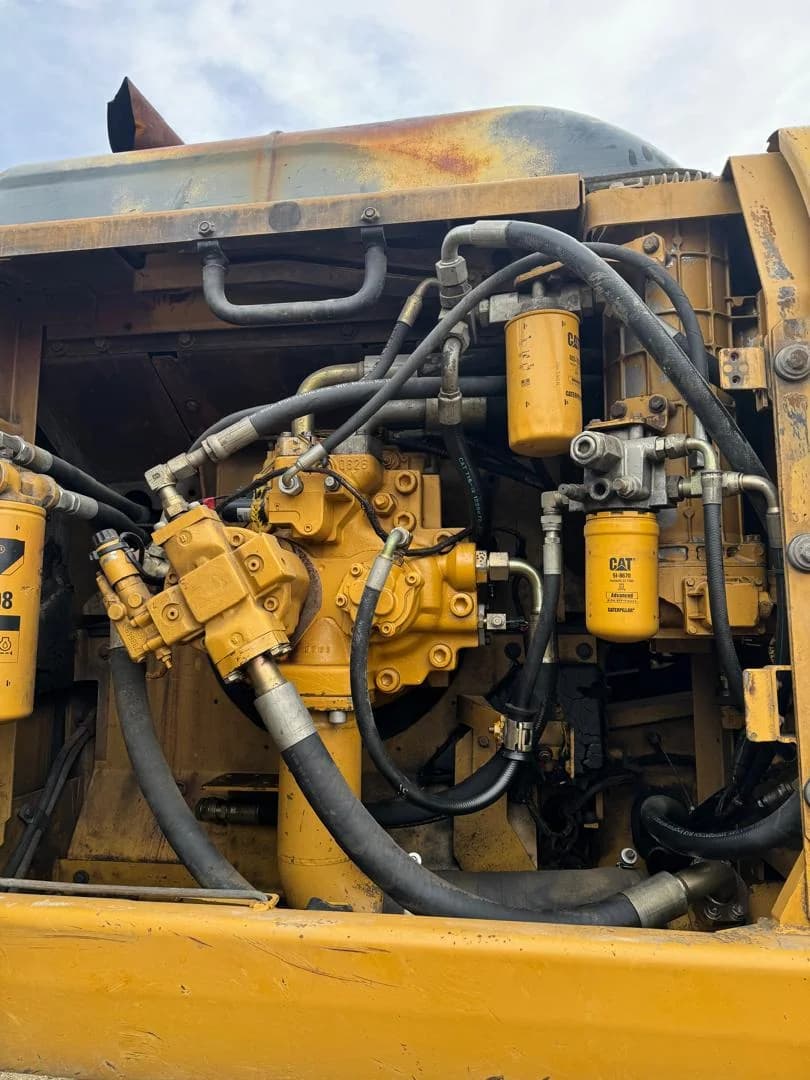 Caterpillar | Excavator | 330D | CAT0330DPNBD00551 | Heavy-duty construction equipment - Image 22