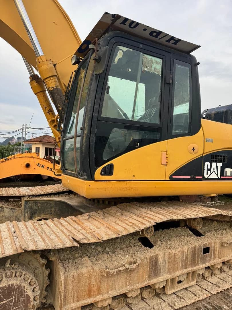 Caterpillar | Excavator | 330D | CAT0330DPNBD00551 | Heavy-duty construction equipment - Image 17