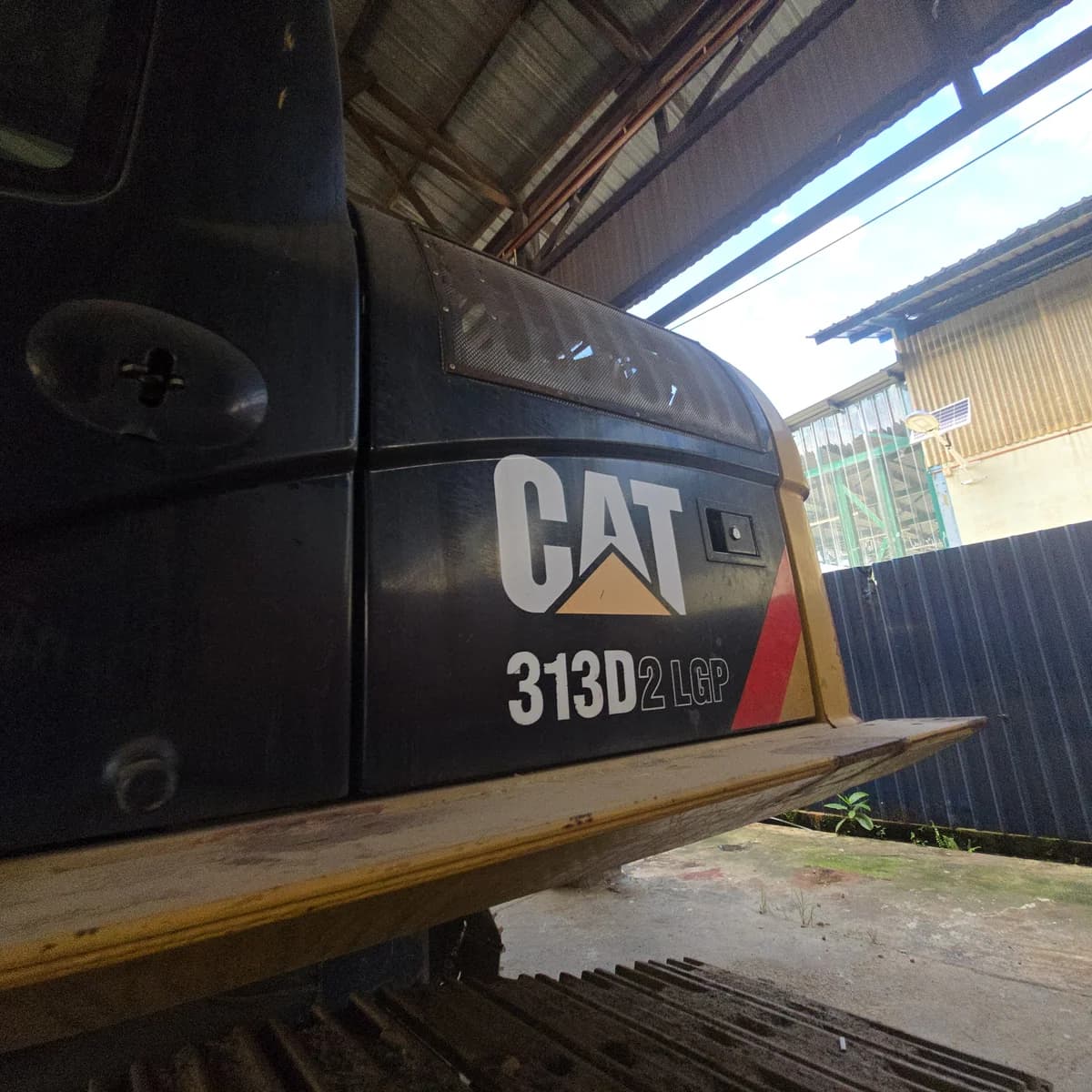 Caterpillar | Excavator | CAT-313D | Used | Unregistered Japan -- Unfurbished - Image 5