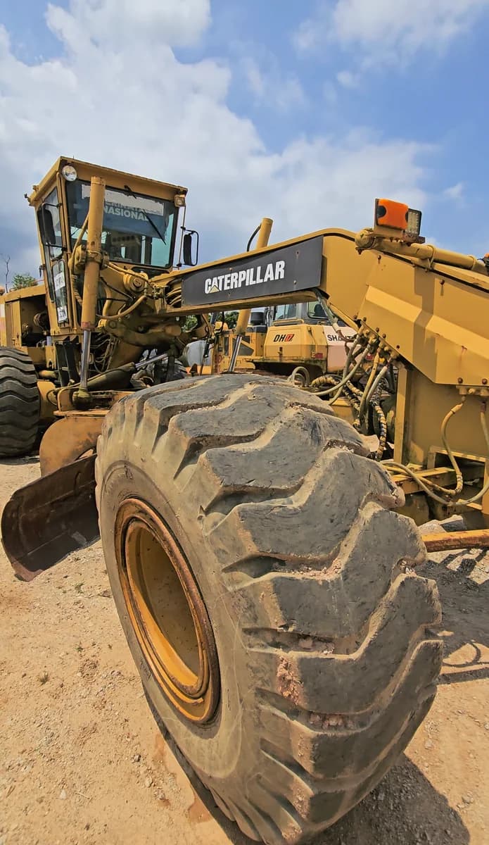 Caterpillar MG12 Motor Grader 16G | 2012 Heavy Duty Construction