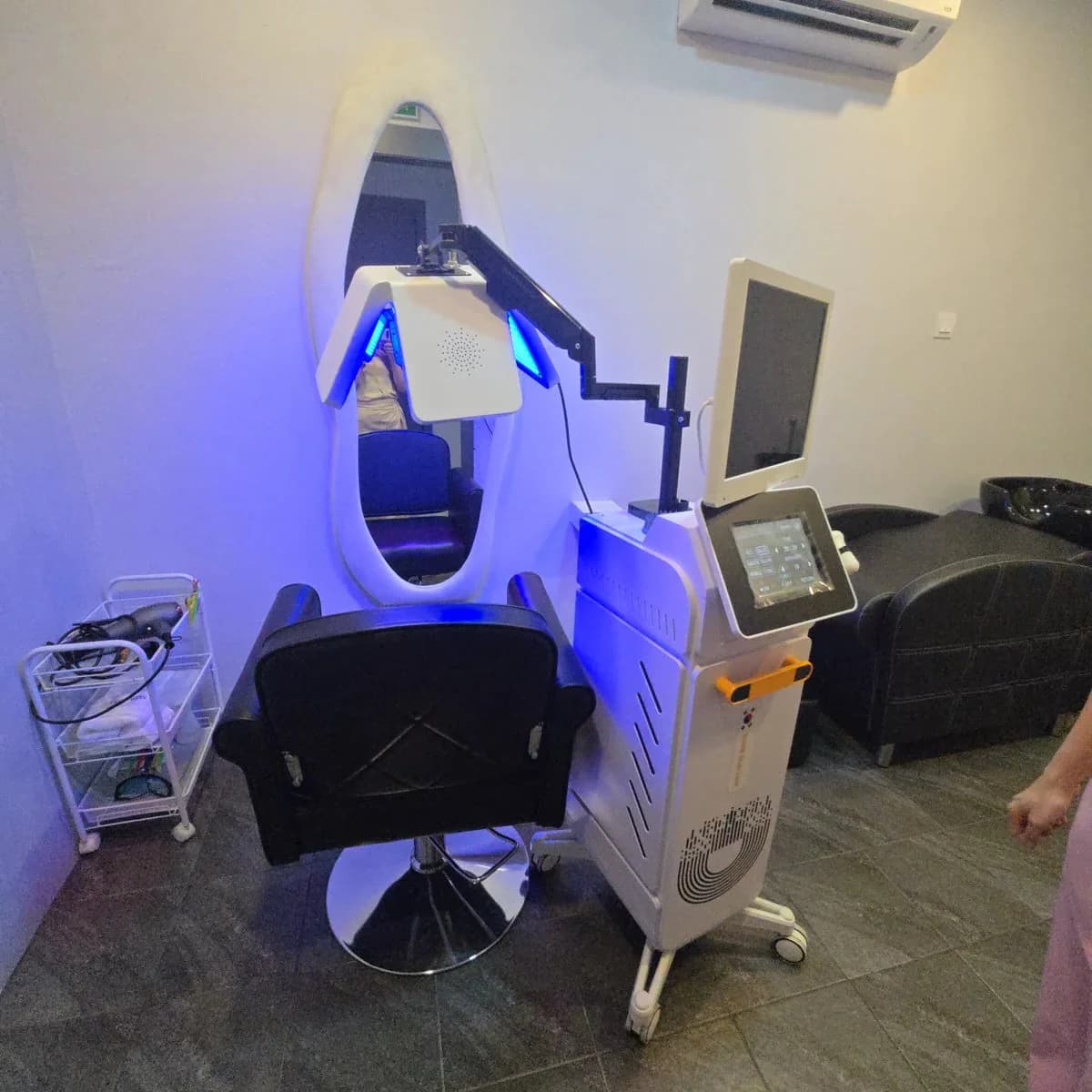 Low-Level Laser Therapy (LLLT) Hair-Regrowth & Treatment | 810 nm diode laser | 2024 | Used - Image 2
