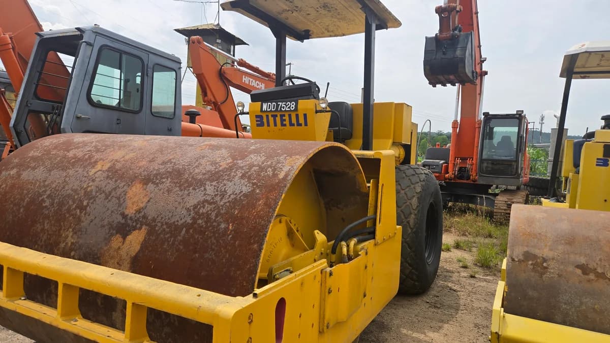 DYNAPAC | Vibratory Compactor | CA251 | 1997 | Used | JET6654 - Image 36
