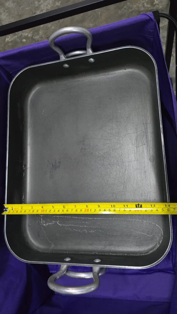 Heavy-Weight Stainless Steel Commercial Roasting Pan | used - Image 10