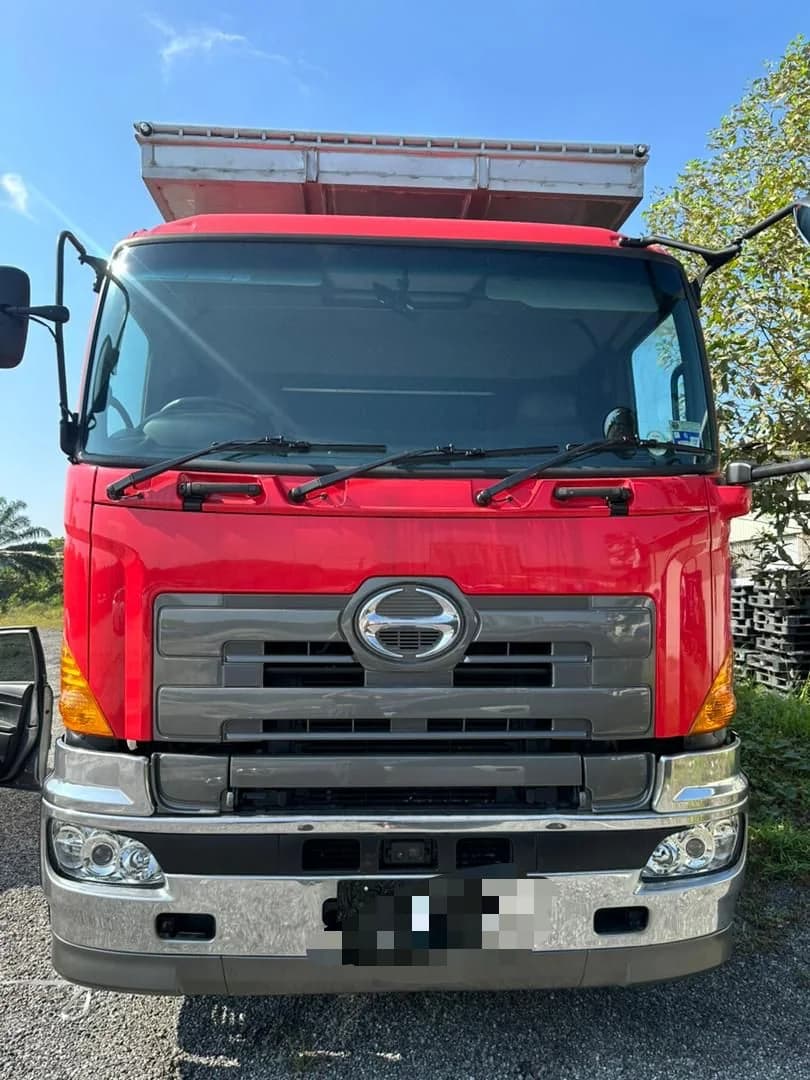 Hino Chicken Lorry | Used Commercial Truck