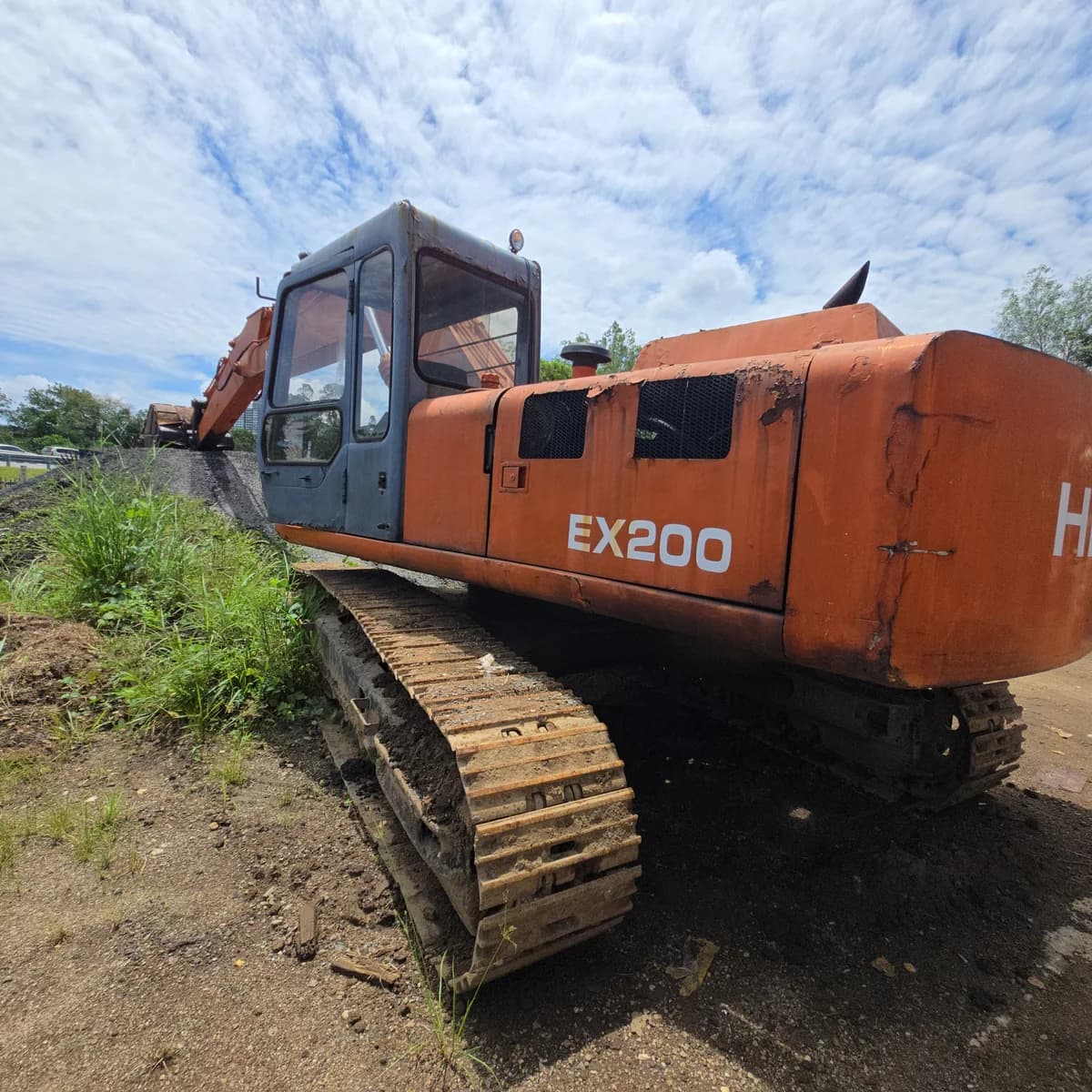 HITACHI | Excavator | EX200 | 2016 | Unregistered -- No Documents - Image 3