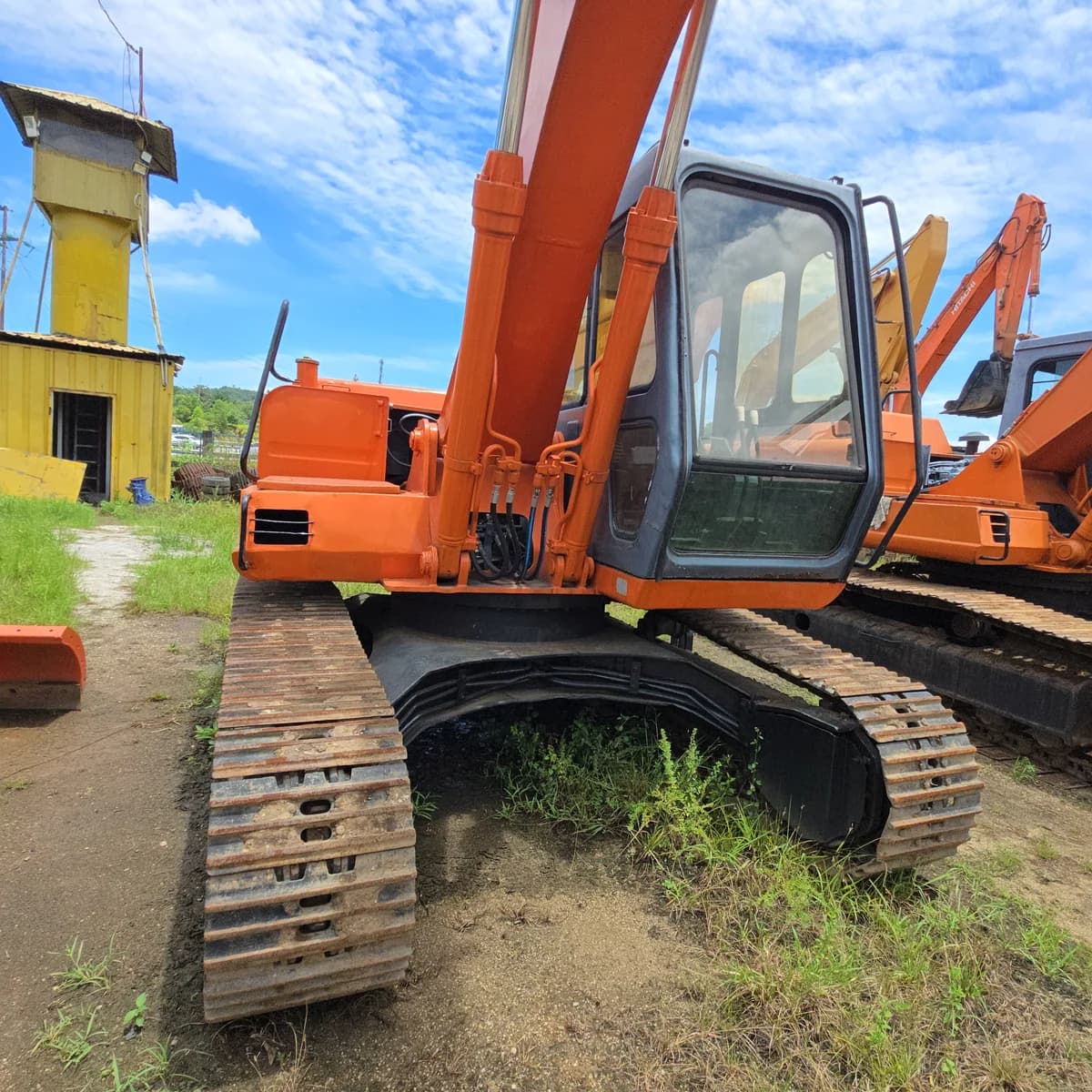 Hitachi | Excavator | EX200 | Used | Unregistered - Image 1