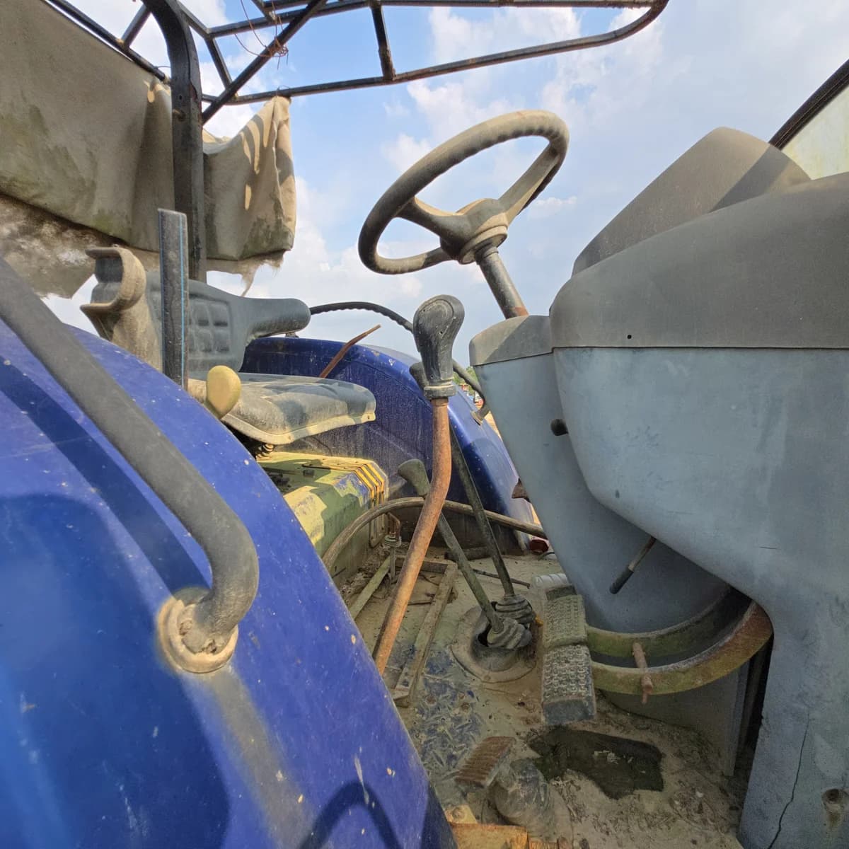KINTA | Tractor 4WD | SB70 | 2017 | Used | BP15 -- Engine cannot start, Challenges in Fuel System - Image 14