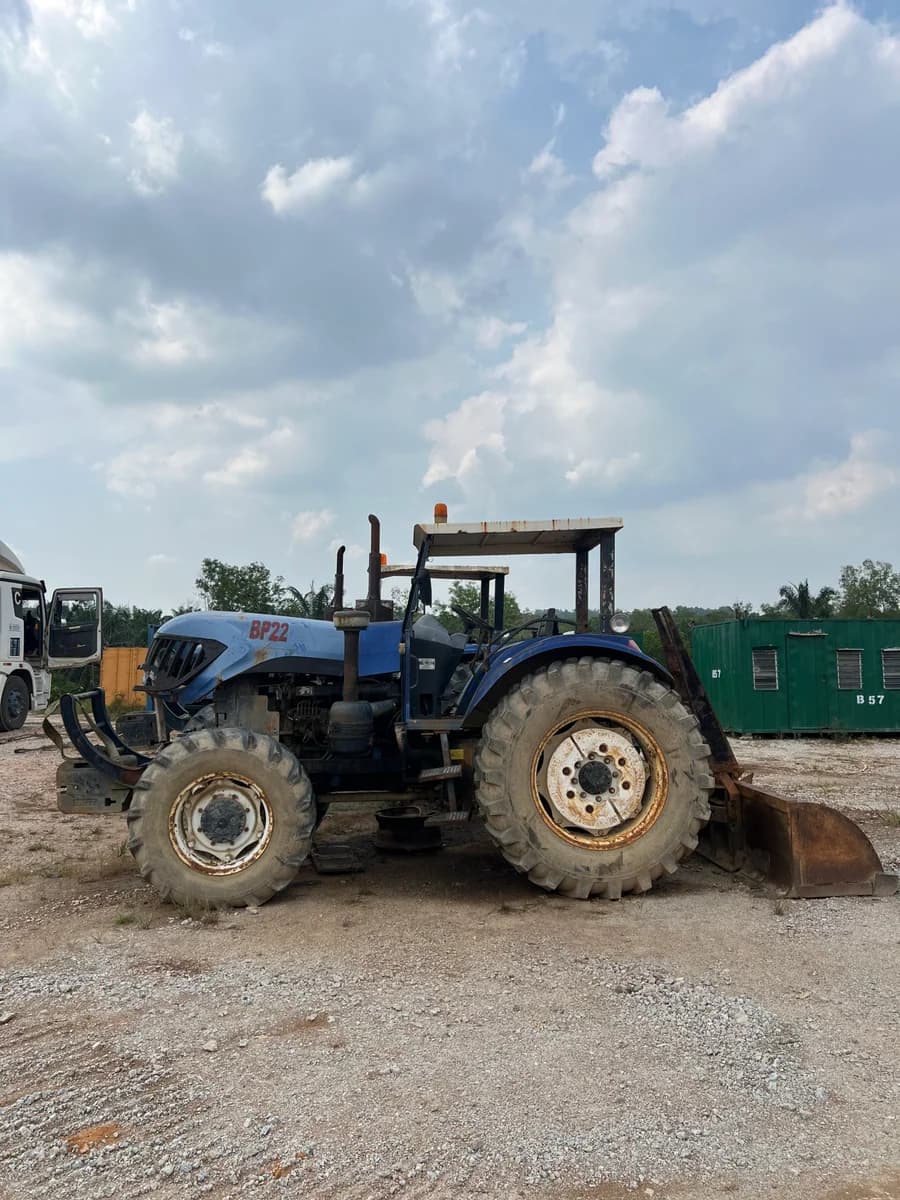 Kinta | Tractor 4WD | PE 130 | 2017 | Used | BP22 - Image 5