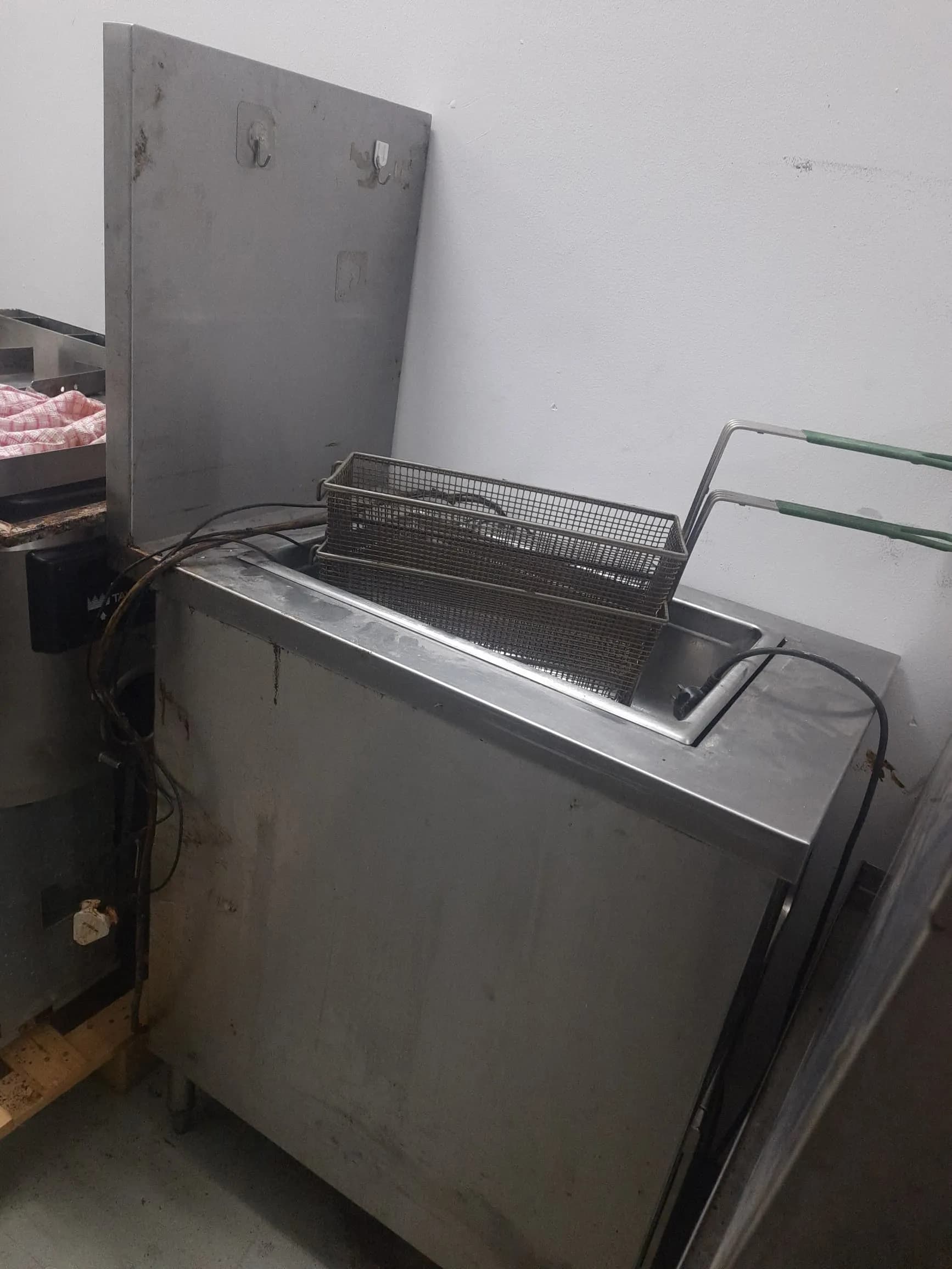 Kitchen Equipment Stainless Steel & Metal | 7-8 years Used | Lock, Stock, and Barrel Sale | Working & Need Repairs