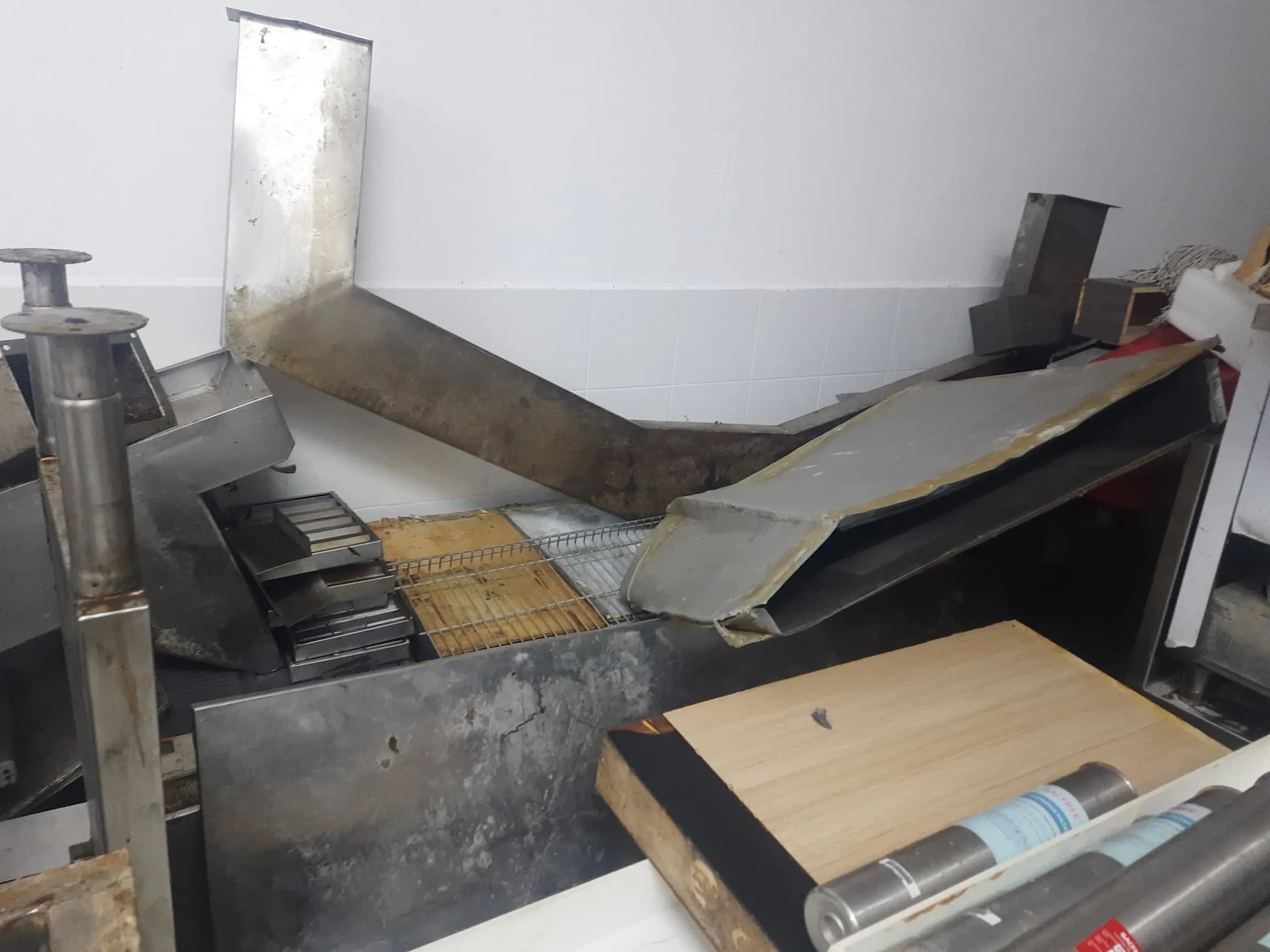 Kitchen Equipment Stainless Steel & Metal | 7-8 years Used | Lock, Stock, and Barrel Sale | Working & Need Repairs - Image 10