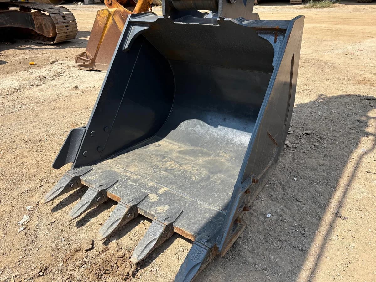KOBELCO | Excavator | SK200-8 | Used | Unregistered China - Image 15