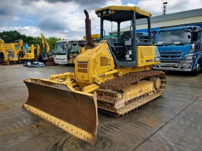Komatsu Bulldozer 31PX | Used Heavy Equipment - Image 1