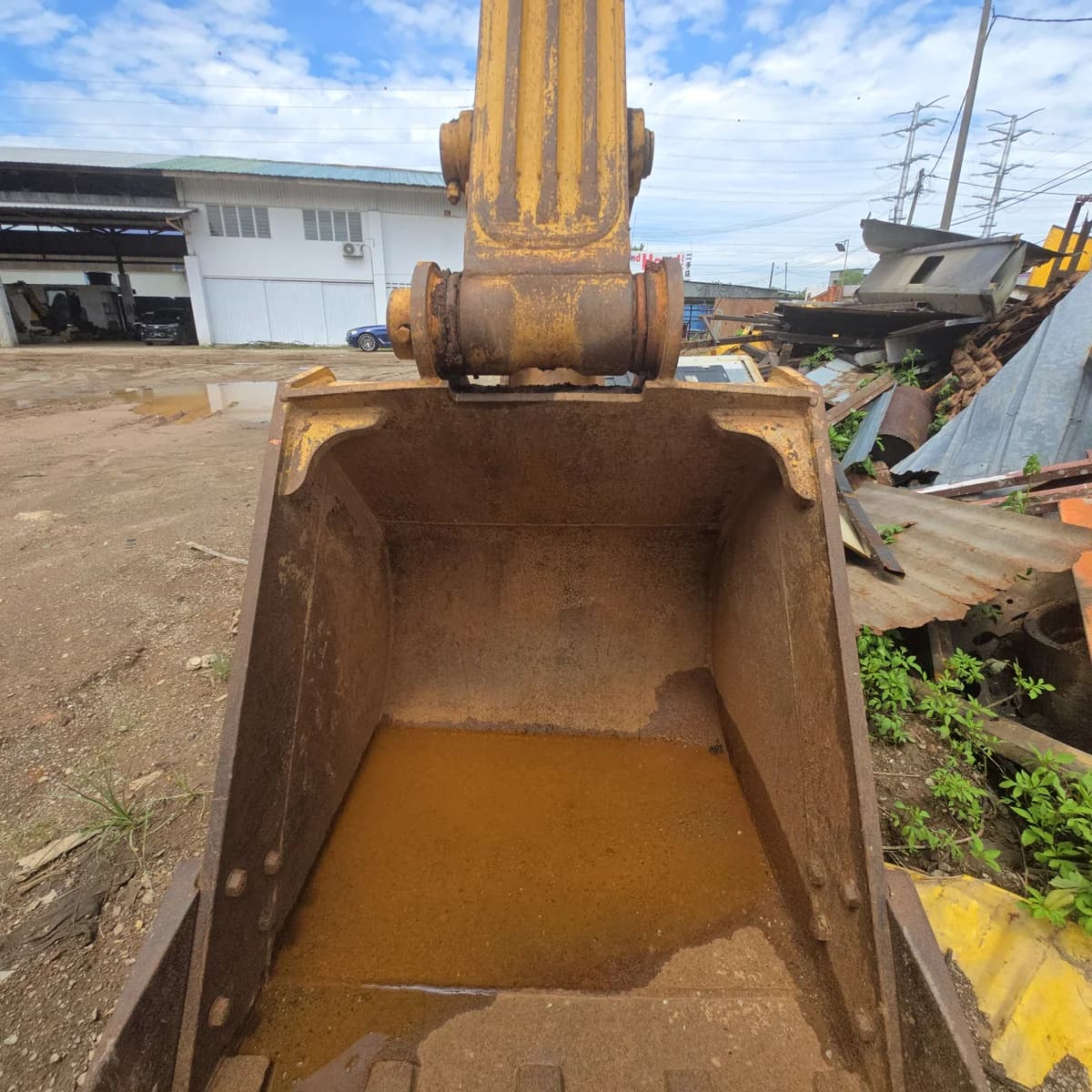Komatsu | Excavator | PC200-8 | Used | Unregistered Singapore - Image 7