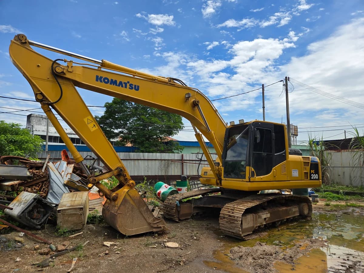 Komatsu | Excavator | PC200-8 | Used | Unregistered Singapore - Image 10