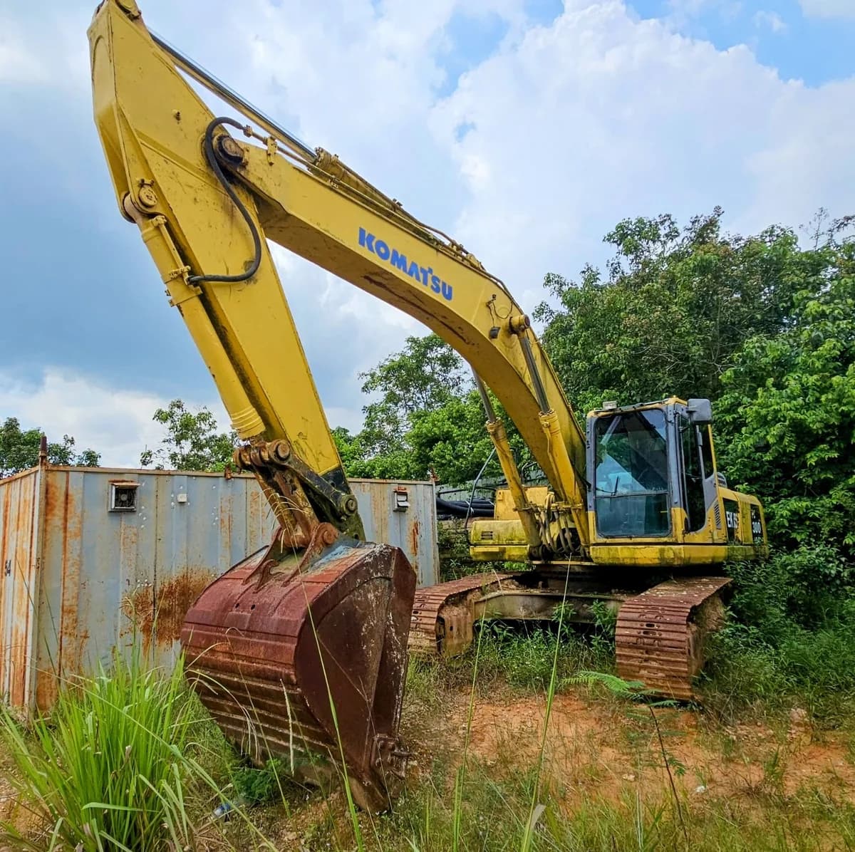 Komatsu Excavator PC300LC-8 | EK85 | Used Heavy Equipment - Image 1