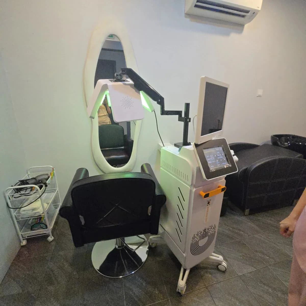 Low-Level Laser Therapy (LLLT) Hair-Regrowth & Treatment | 810 nm diode laser | 2024 | Used - Image 10