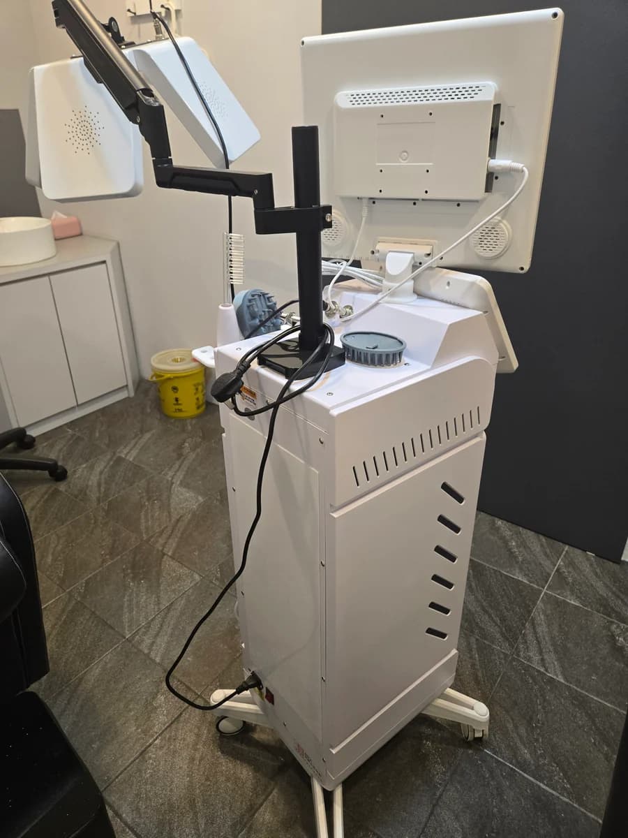 Low-Level Laser Therapy (LLLT) Hair-Regrowth & Treatment | 810 nm diode laser | 2024 | Used - Image 14
