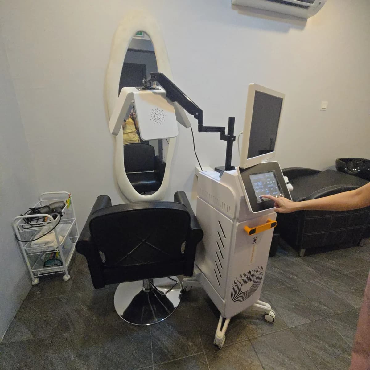 Low-Level Laser Therapy (LLLT) Hair-Regrowth & Treatment | 810 nm diode laser | 2024 | Used - Image 52