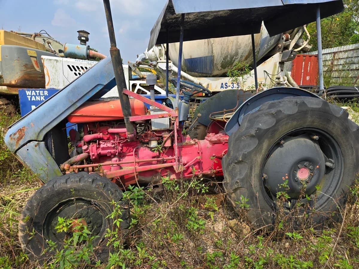 Massey Ferguson | Tractor | 1961 | Used - Image 18