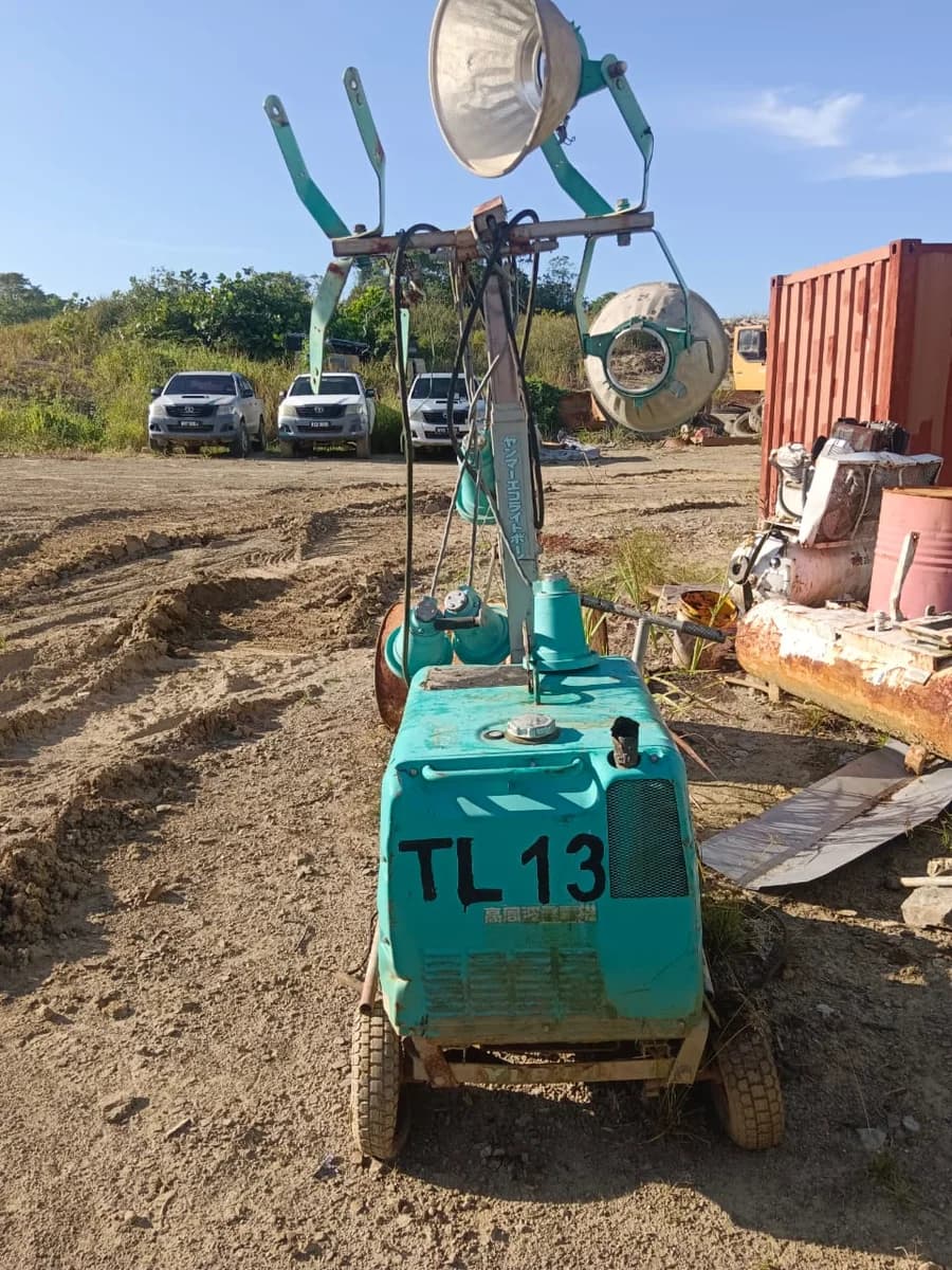 Mobile Light Tower Generator | Portable Jobsite Lighting | TL13 - Image 1