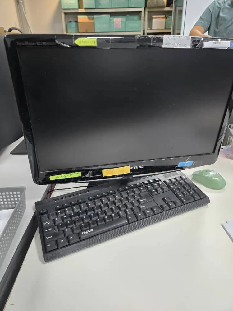 Complete Office Clearance: Printers, Monitors, TV, Copier, Freezer & More! - Image 31
