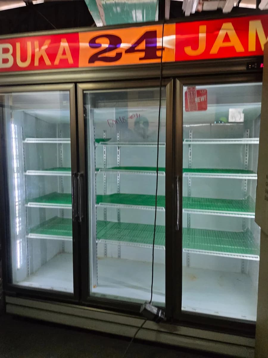 Solid Cool Commercial Refrigerator | USED | Serviced & Tested - Image 1