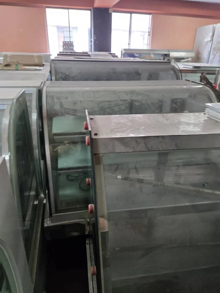 Solid Cool Cake Showcase Round Glass 3 Tiers 4ft | Used - Image 1