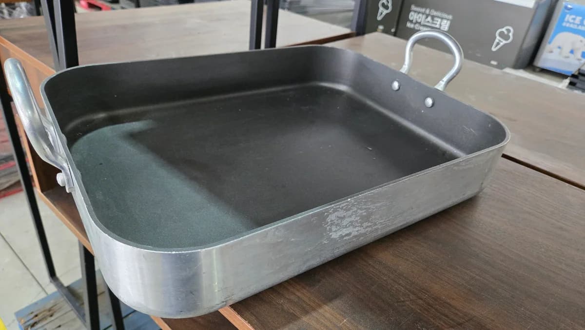 Heavy-Weight Stainless Steel Commercial Roasting Pan | used - Image 6