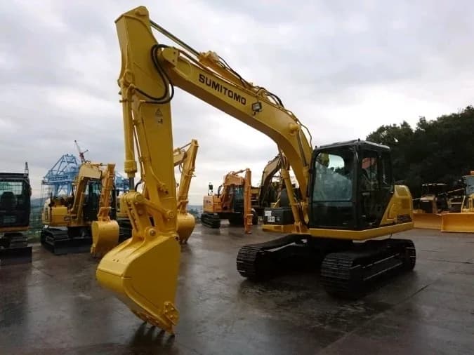 Sumitomo Excavator SH120 2013 | Used Heavy Equipment - Image 1