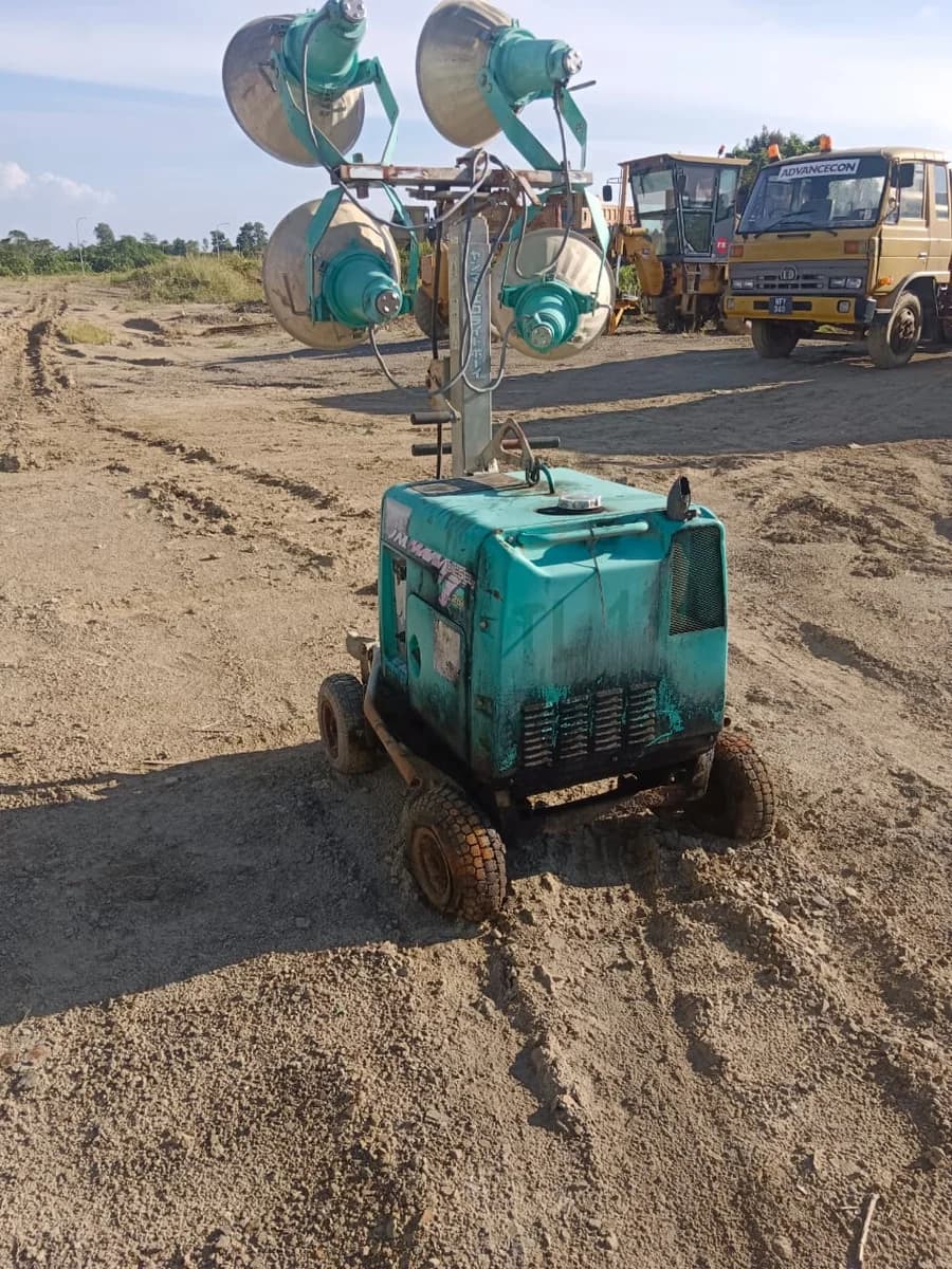 Mobile Light Tower Generator | Used, Towable, Diesel Powered - Image 1