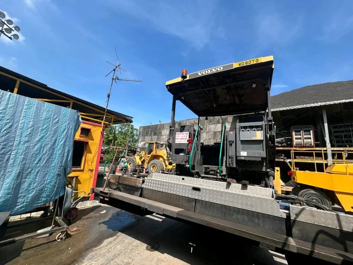 Volvo Asphalt Paver P5770C ABG | Road Paving Equipment - Image 15