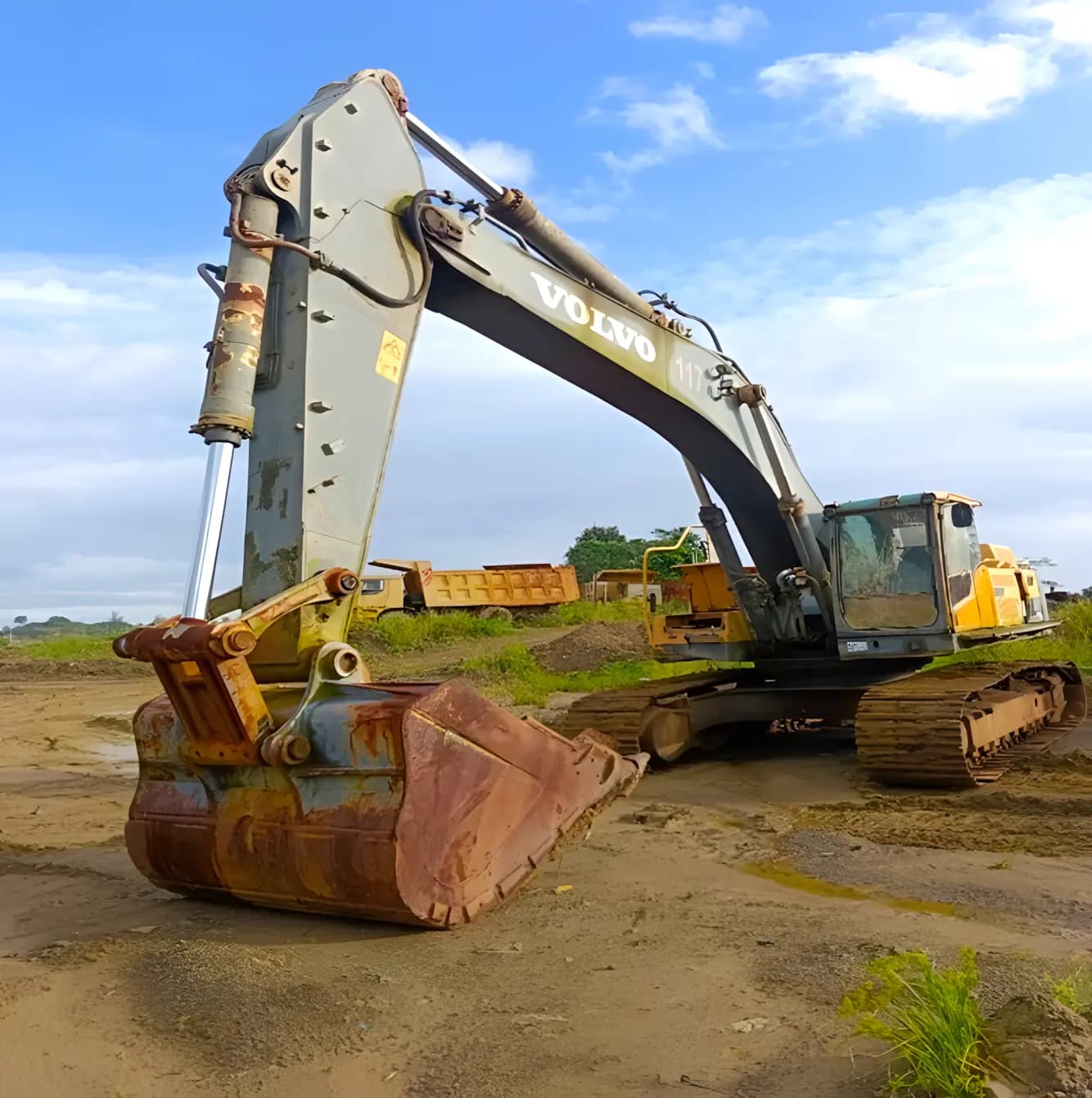 USED | Volvo EC480DL 2014 Excavator – High-Powered | EV117 - Image 1