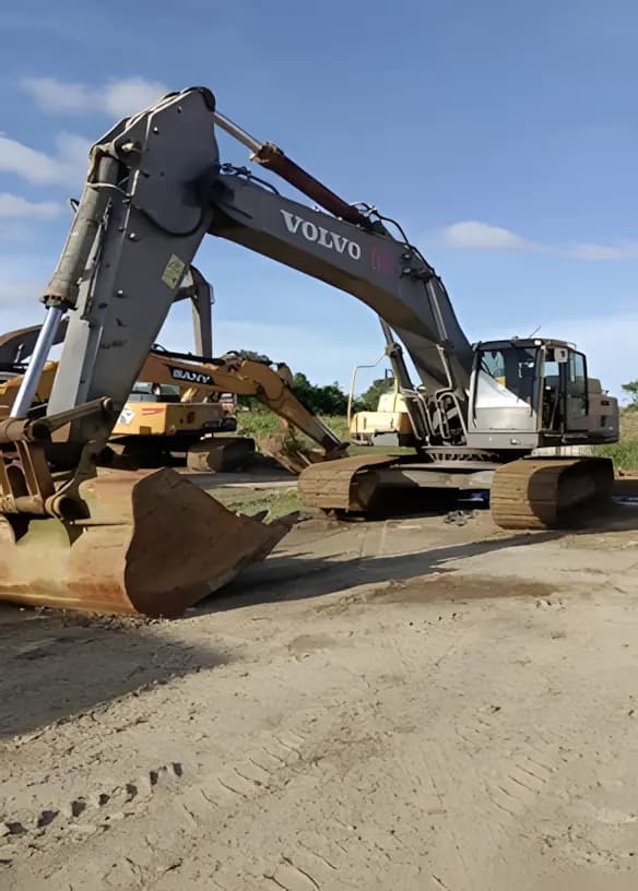 USED | Volvo EC480DL 2016 Excavator – High-Powered | EV132