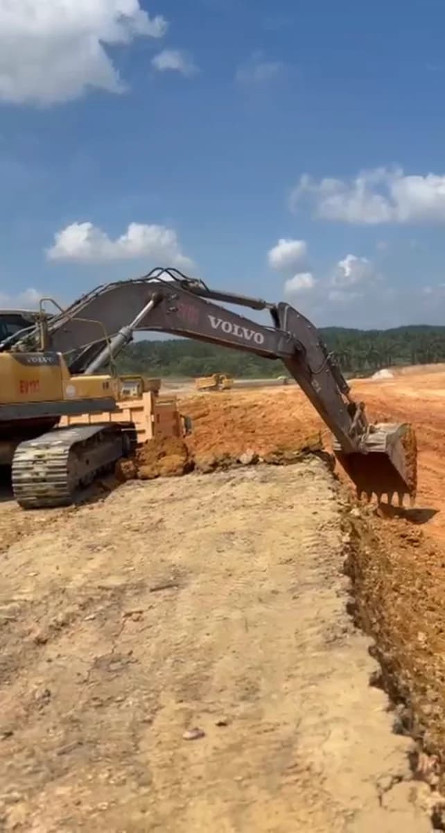 Volvo | Excavator | EC480DL | 2016 | Used | EV133 - Image 15