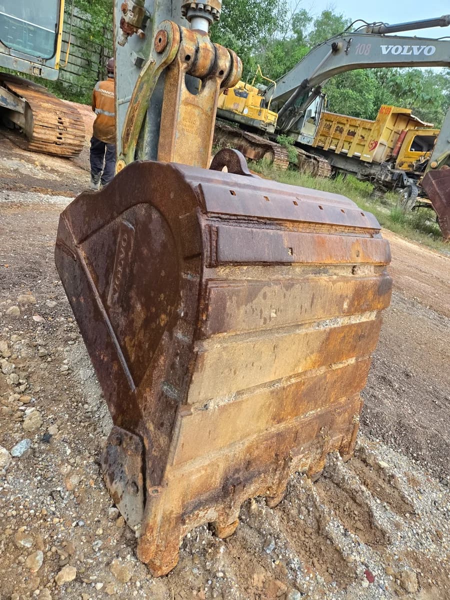 Volvo Excavator | EC210B | Used | 2013 | EV111 | 17052 Hours - Image 19