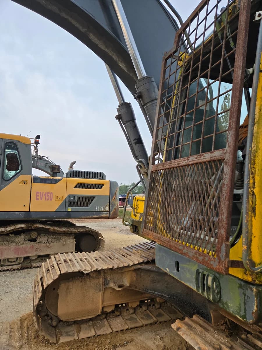 Volvo | Excavator | EC210B | Used | 2013 | EV110 - Image 30