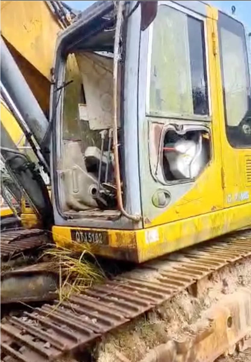 XCMG | Excavator | XE370C 2012/XE335C 2013 | Used | - Image 1