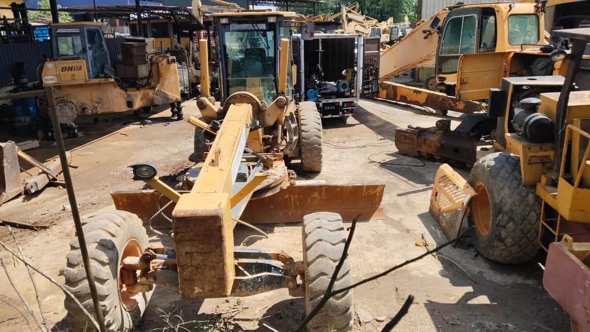 XCMG | Motor Grader | GR215 | 2017 | Used | MG14 - Image 14